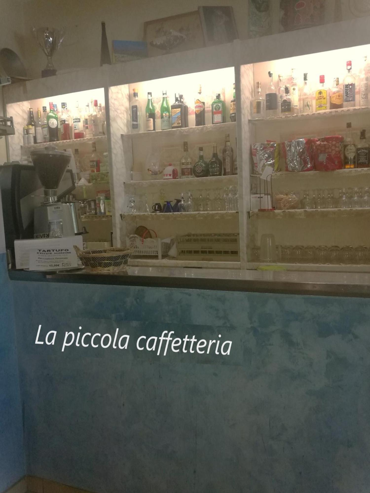 Albergo-Ristorante"Parco Alle Noci"Tra La Cascata Delle Marmore,Labro E Valle Santa Di S Francesco Rivodutri Extérieur photo