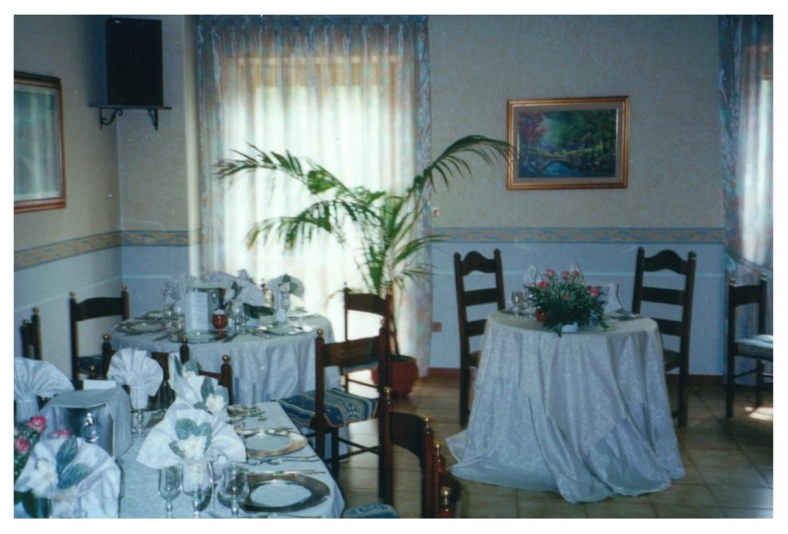Albergo-Ristorante"Parco Alle Noci"Tra La Cascata Delle Marmore,Labro E Valle Santa Di S Francesco Rivodutri Extérieur photo